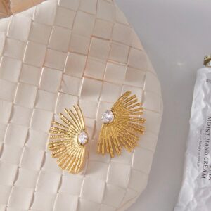 Solitaire Sun Studs – 18K Gold Plated Zircon Statement Earrings Closeup