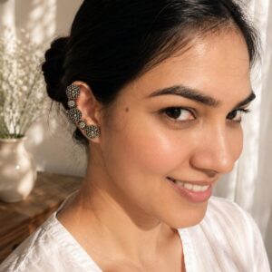 Tri-flower Earcuff